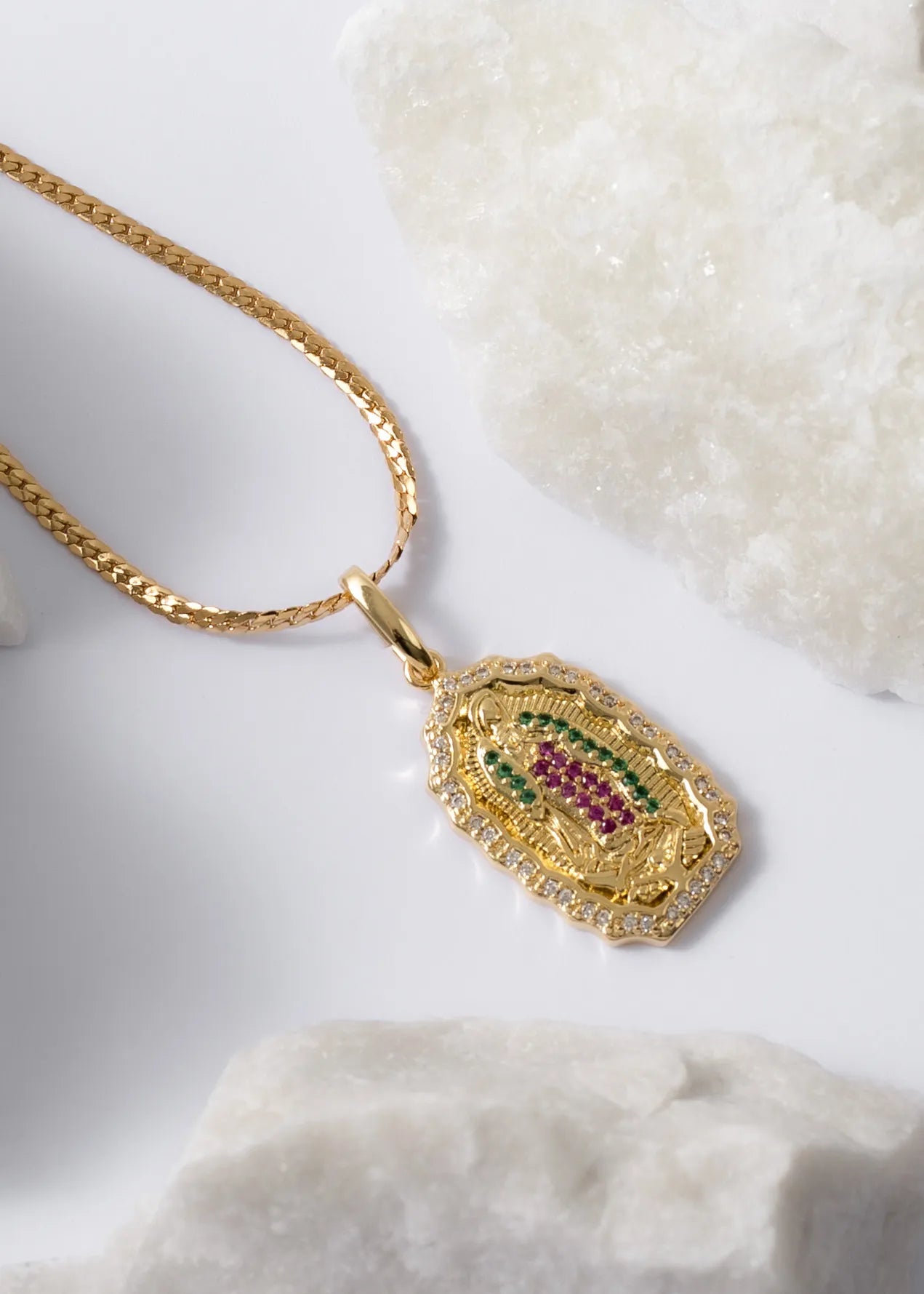 DIJE MEDALLA GUADALUPE COLORES