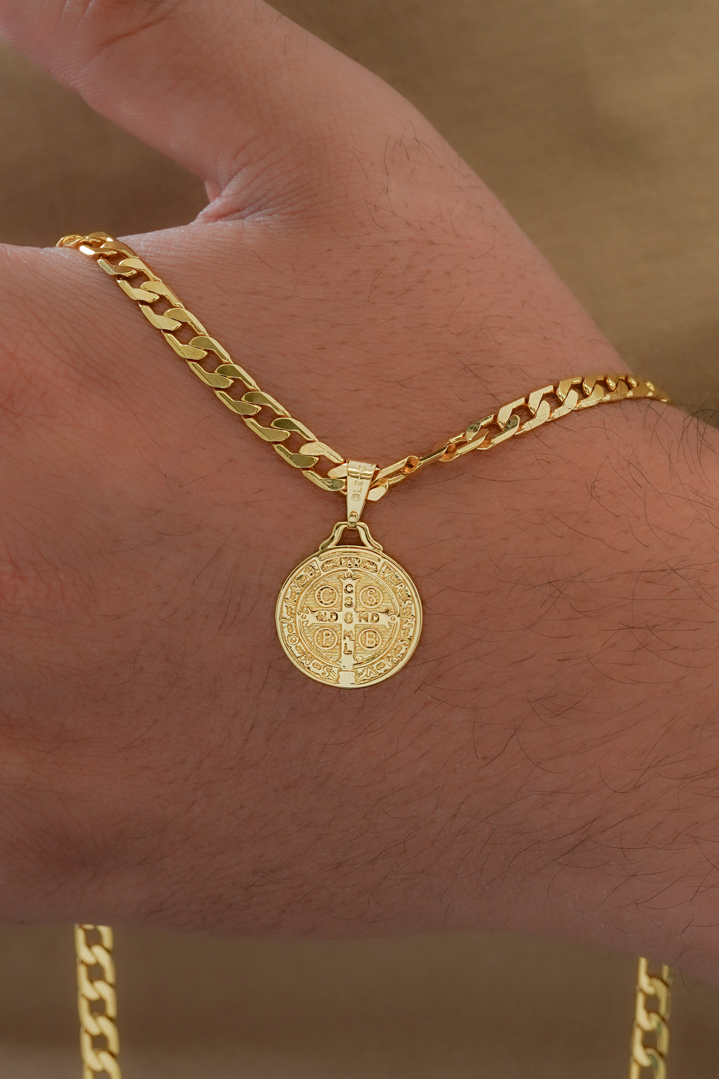 DIJE MEDALLA SAN BENITO