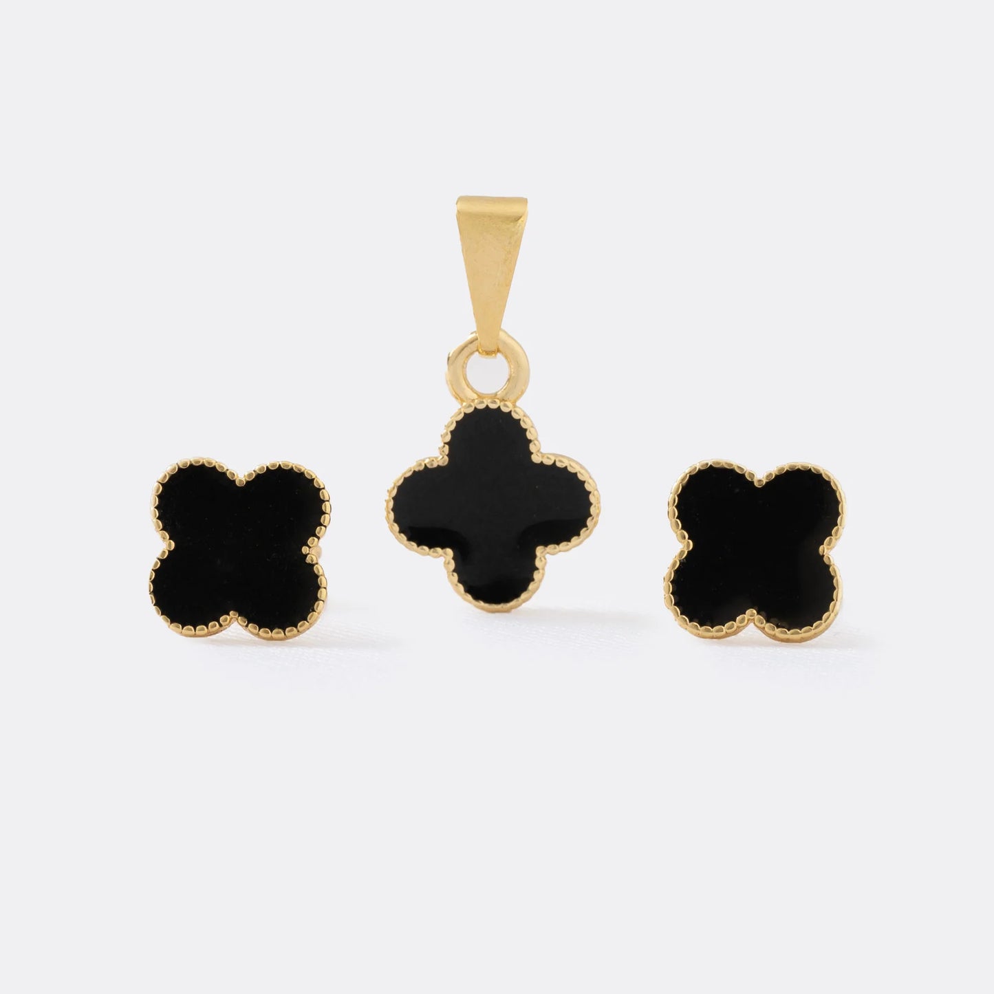 CONJUNTO CLOVER NEGRO TOPOS Y DIJE