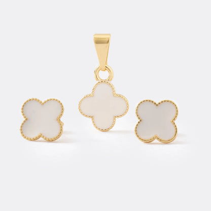 CONJUNTO CLOVER BLANCO TOPOS Y DIJE