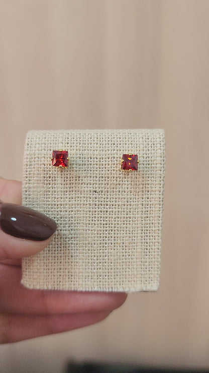 TOPO CIRCON CUADRADO ROJO